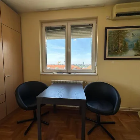 Ada Mall Apartment