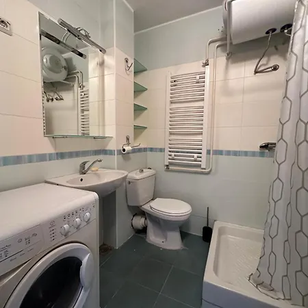 Ada Mall Apartment